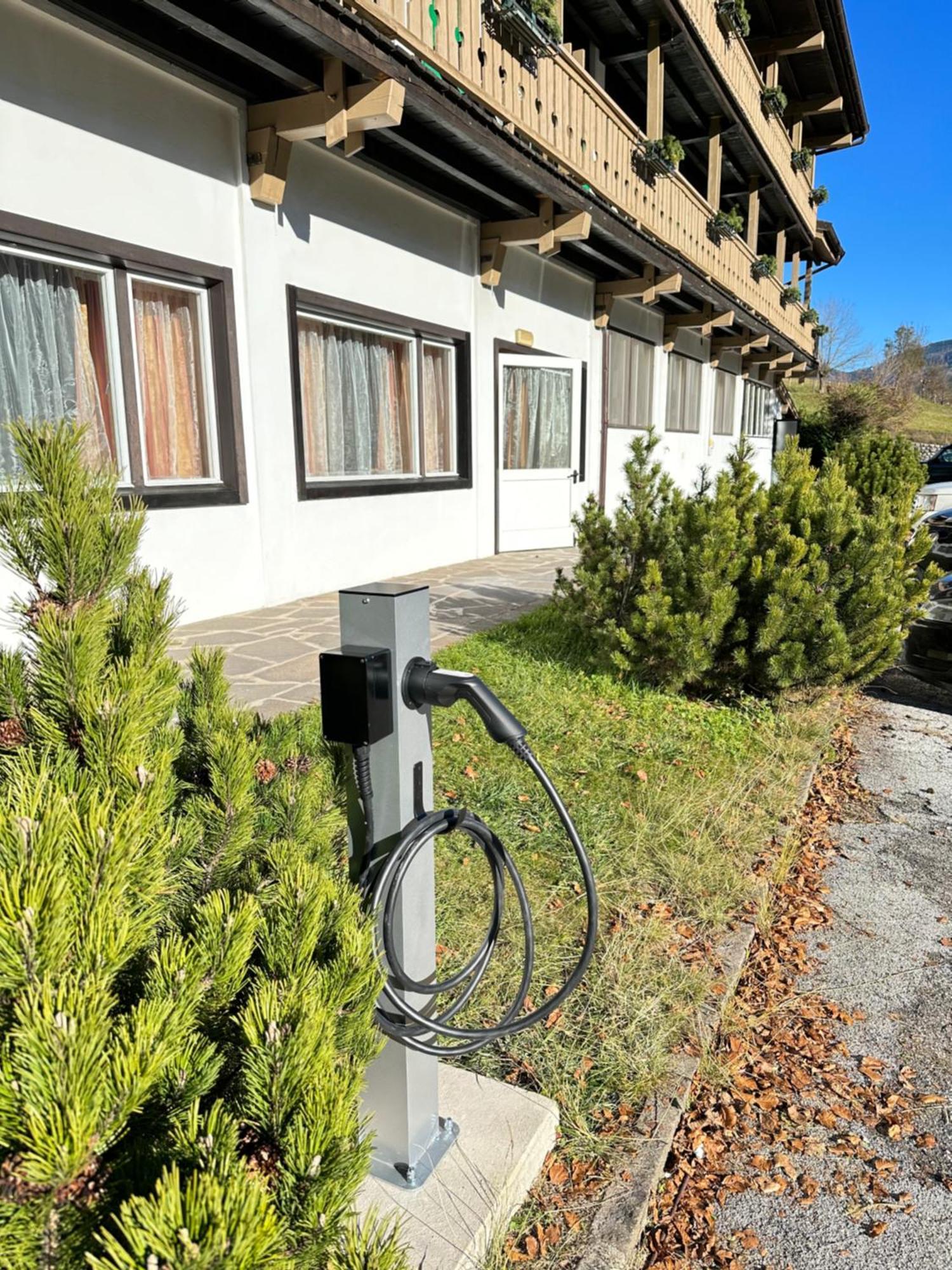 Hotel Regina Delle Dolomiti Panchià Exterior foto
