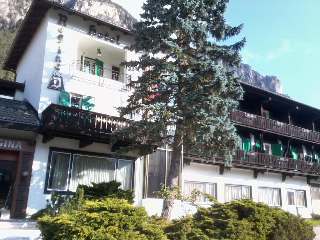 Hotel Regina Delle Dolomiti Panchià Exterior foto